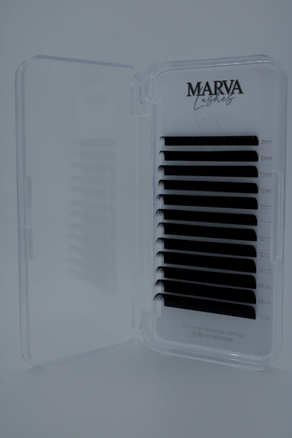 CLASSIC INDIVIDUAL MIXED TRAY LASHES 0.10 & 0.15